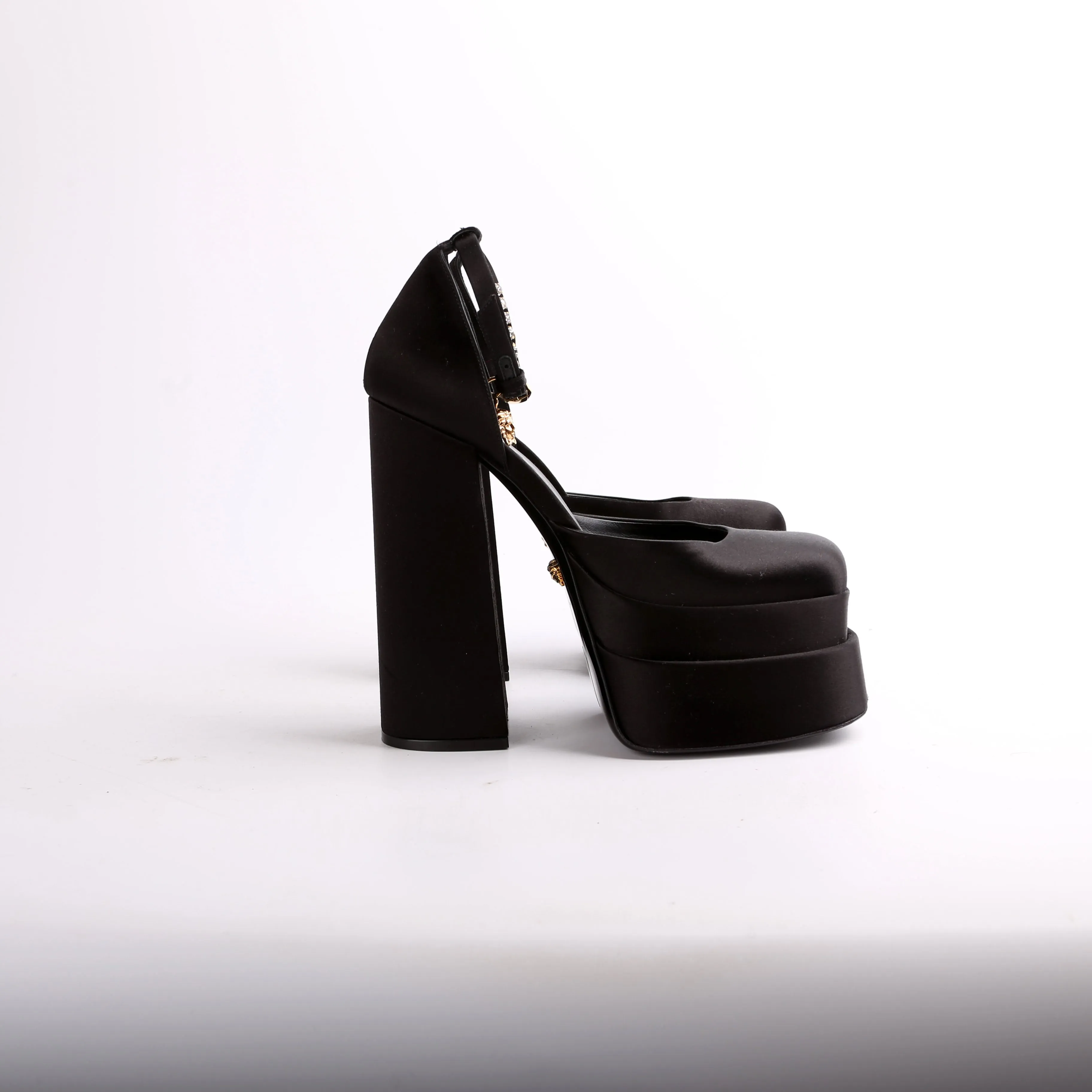 Aevitas Double Platform Pumps Size 38.5