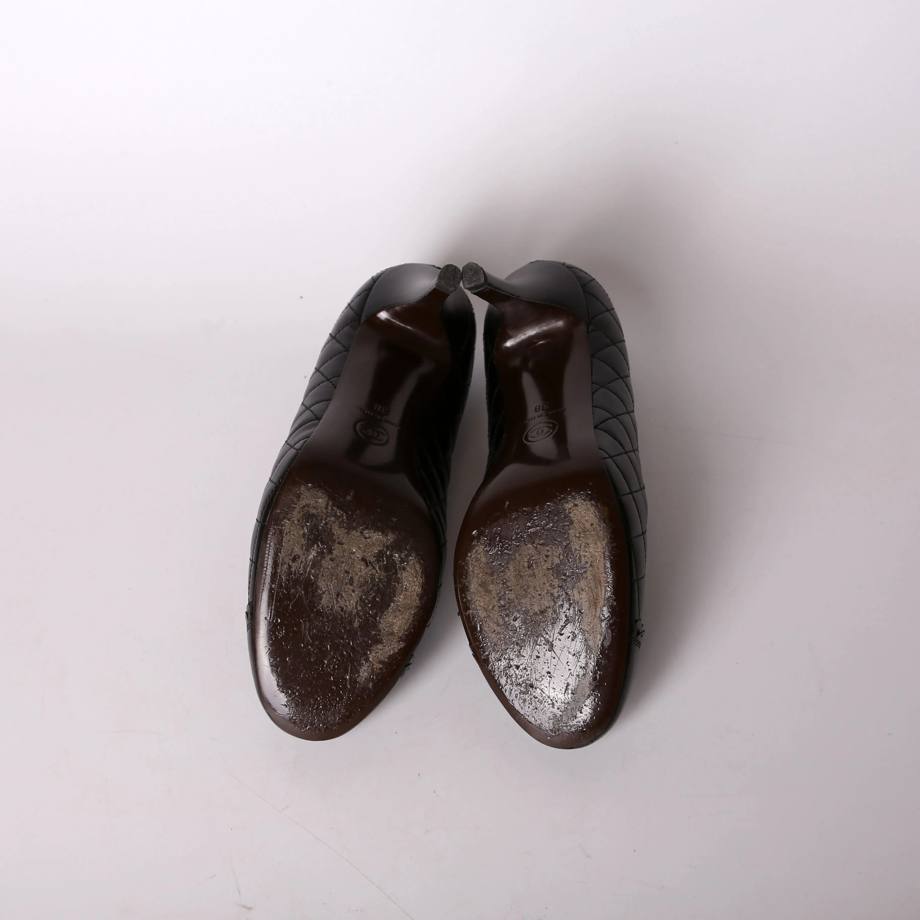 CC Cap Toe Leather Pumps Size 38.5