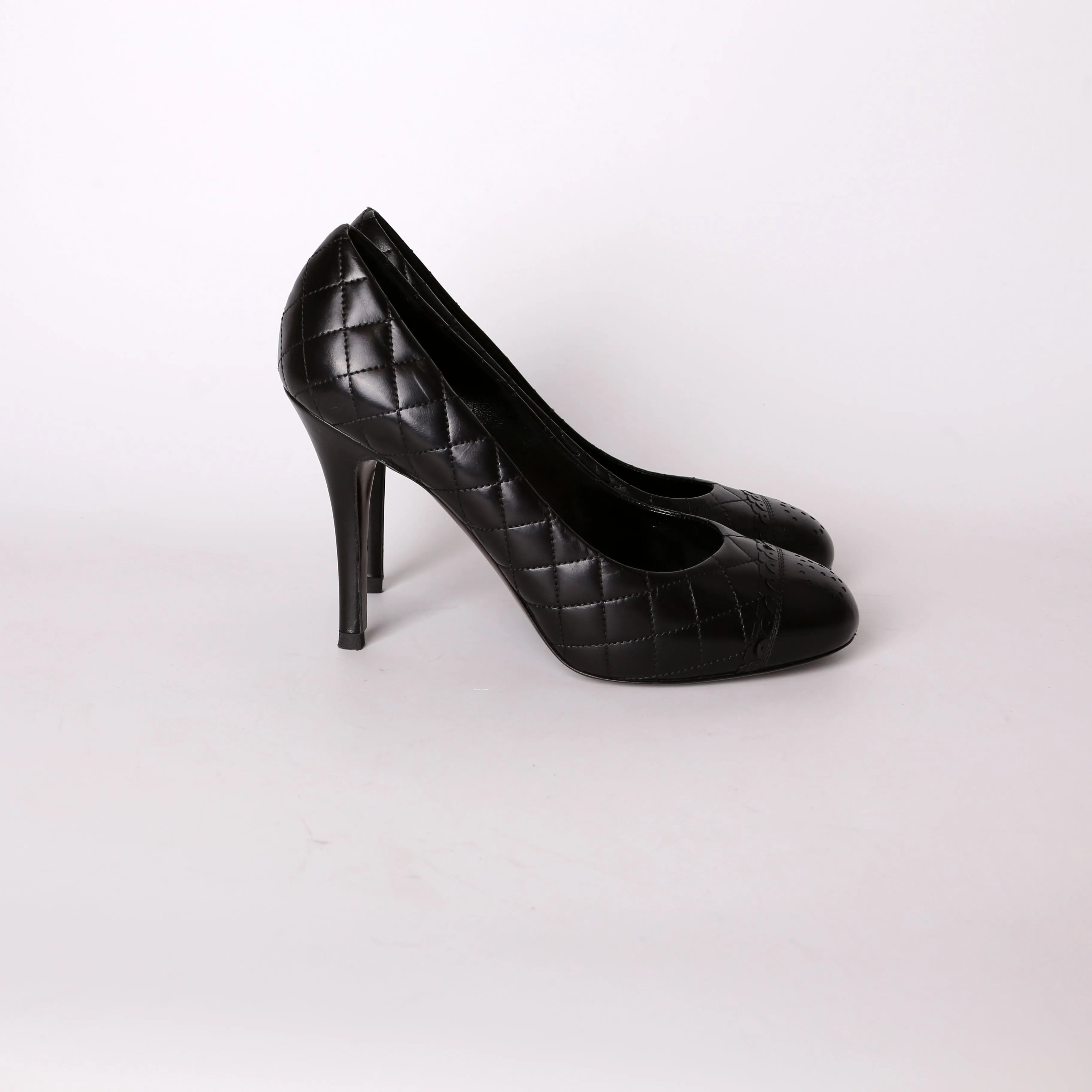 CC Cap Toe Leather Pumps Size 38.5
