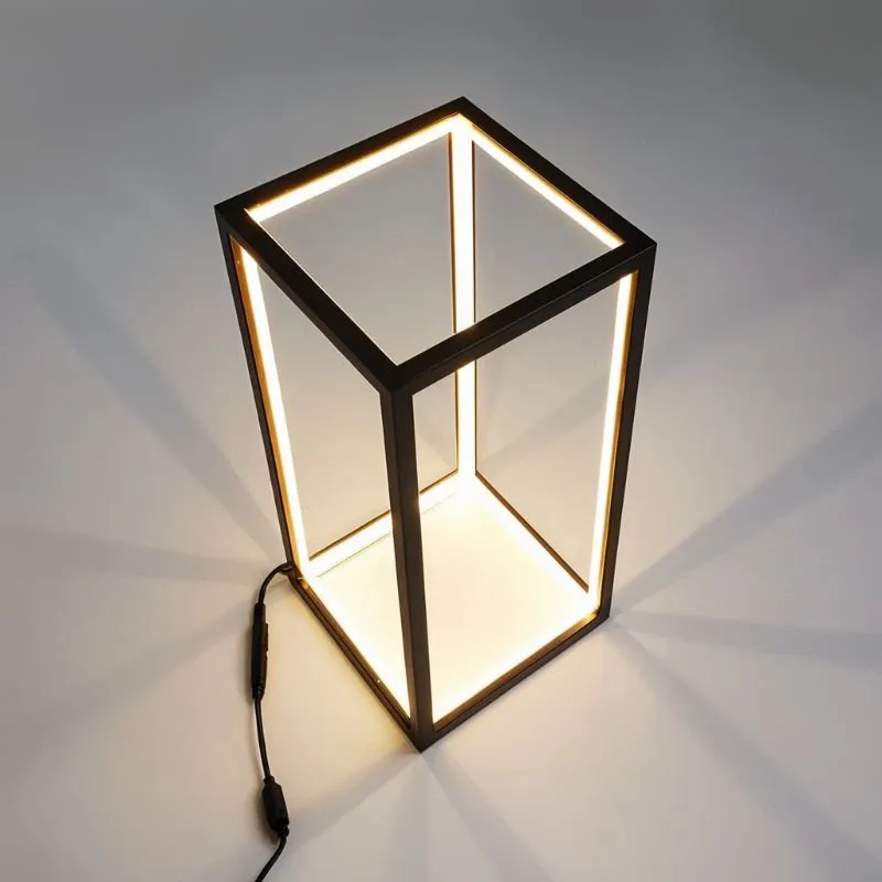 Cubiform Table Lamp