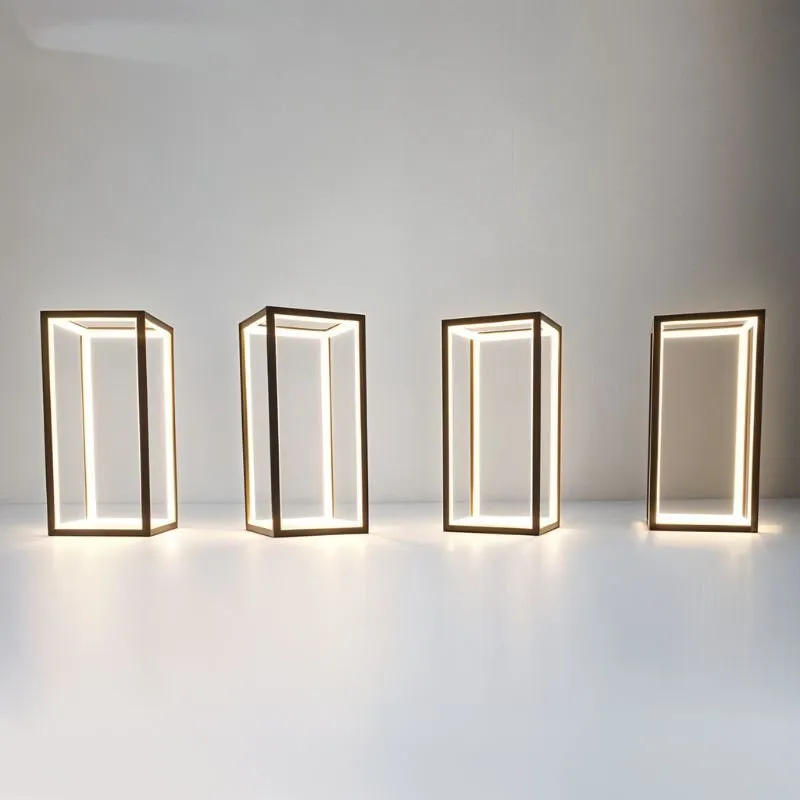 Cubiform Table Lamp