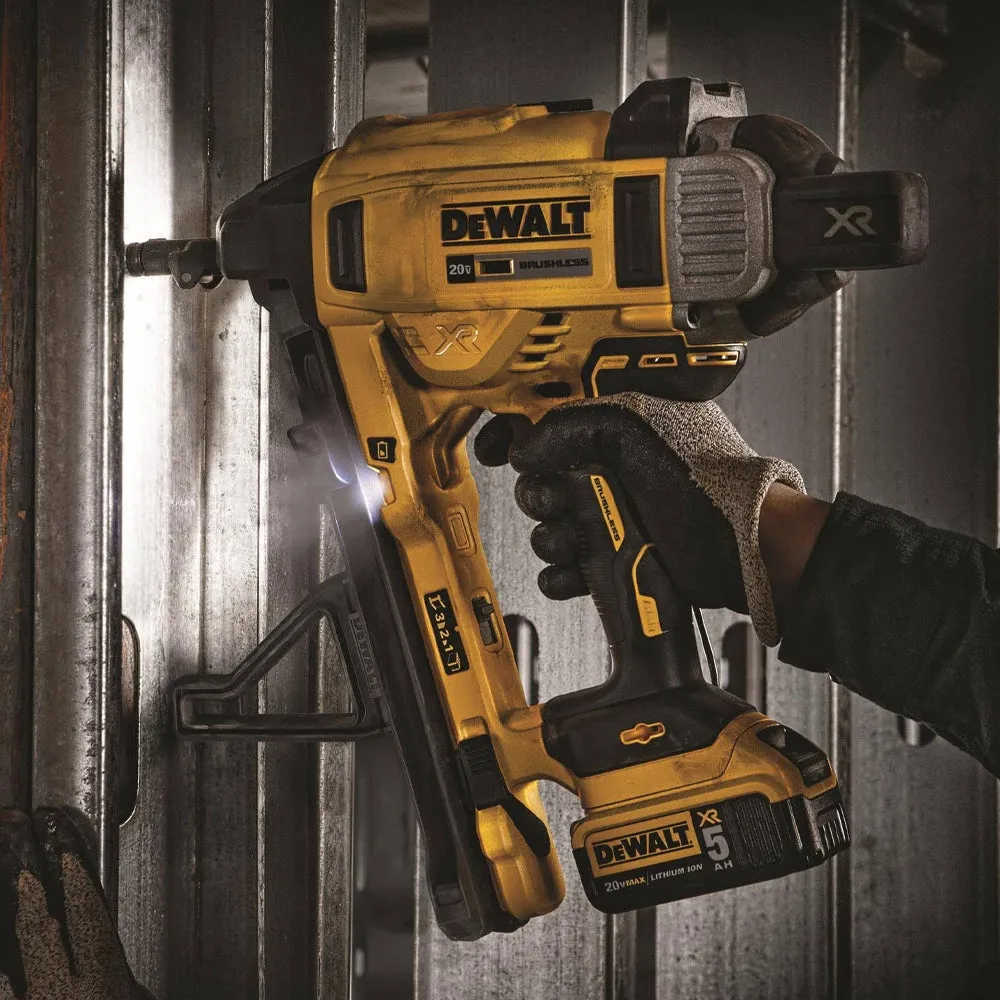 DeWalt DCN891P2 1" Magazine Cordless Concrete Nailer Kit