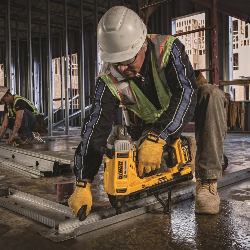 DeWalt DCN891P2 1" Magazine Cordless Concrete Nailer Kit