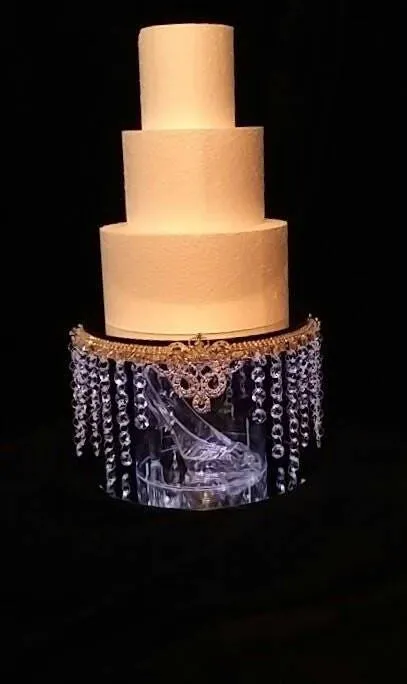 Glass shoe slipper wedding cake stand by Crystal wedding uk