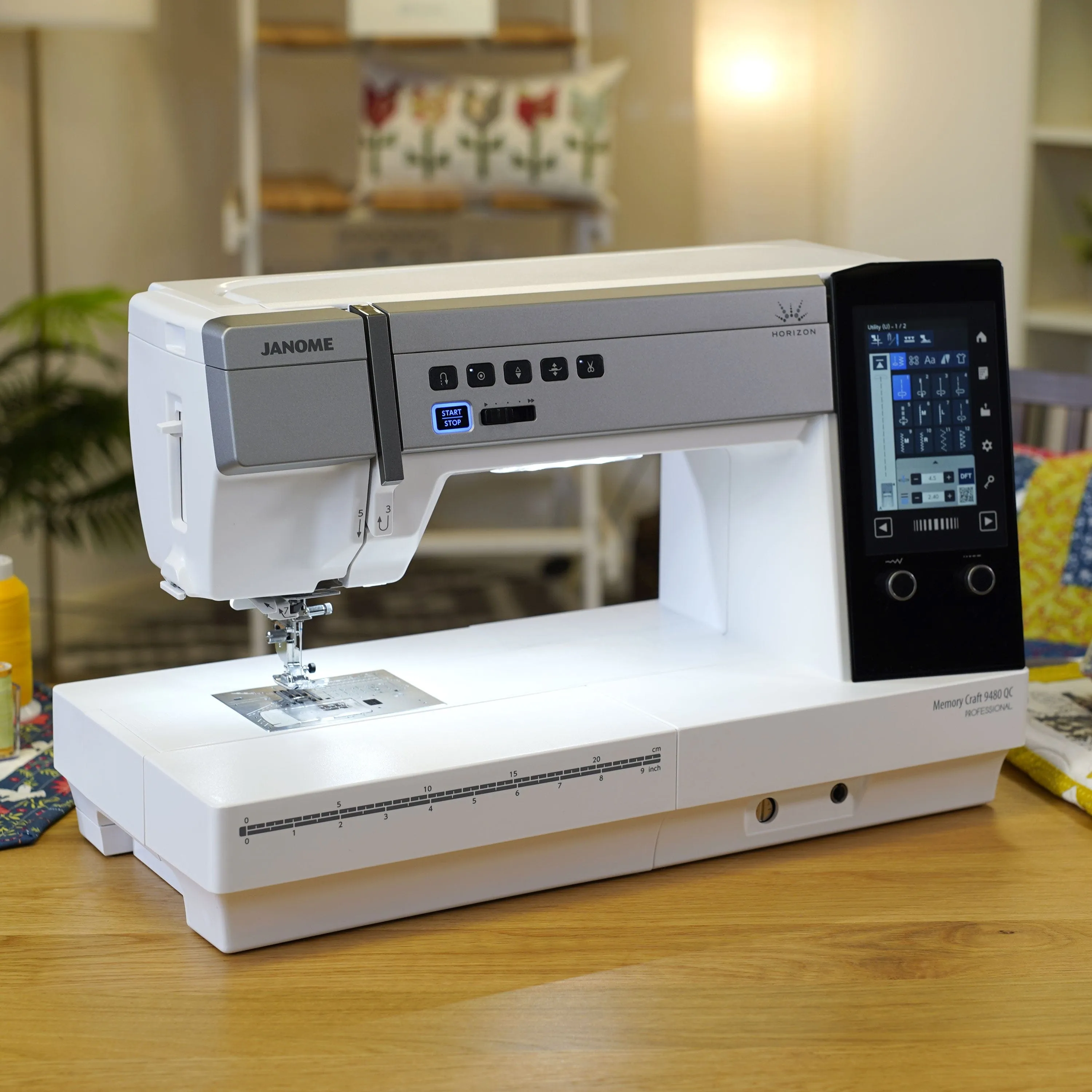 Janome Memory Craft 9480QCP Sewing Machine   Free Ruler work Set worth £87