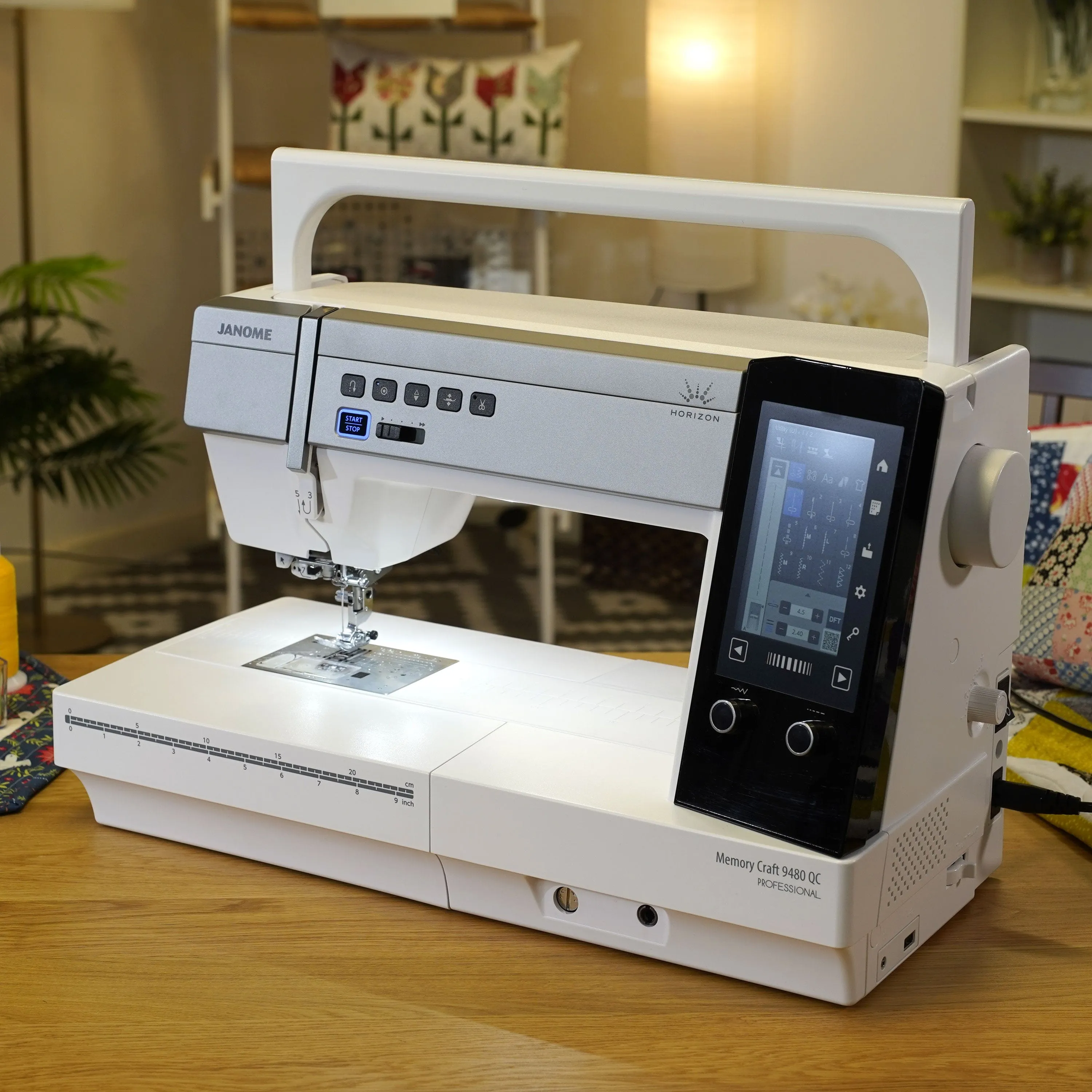 Janome Memory Craft 9480QCP Sewing Machine   Free Ruler work Set worth £87