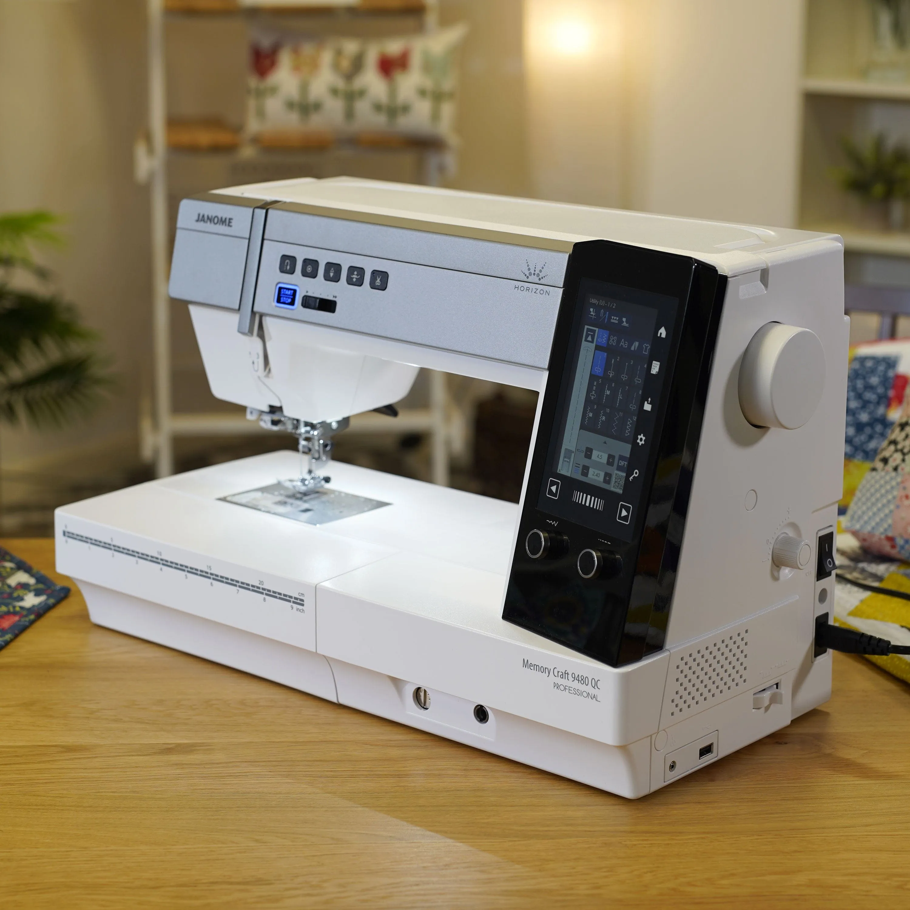 Janome Memory Craft 9480QCP Sewing Machine   Free Ruler work Set worth £87