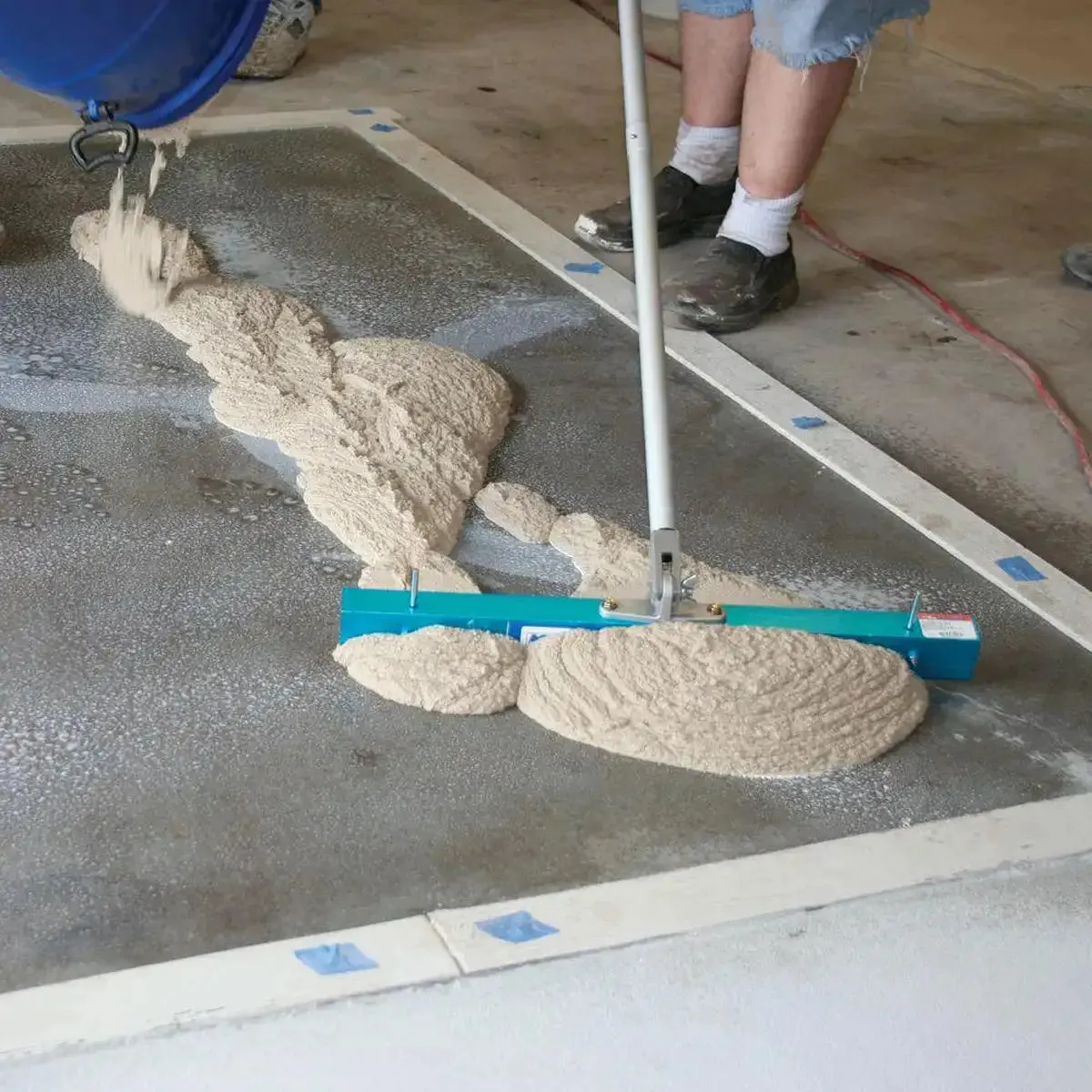 Kraft Tool 7-piece Self-Leveling Kit