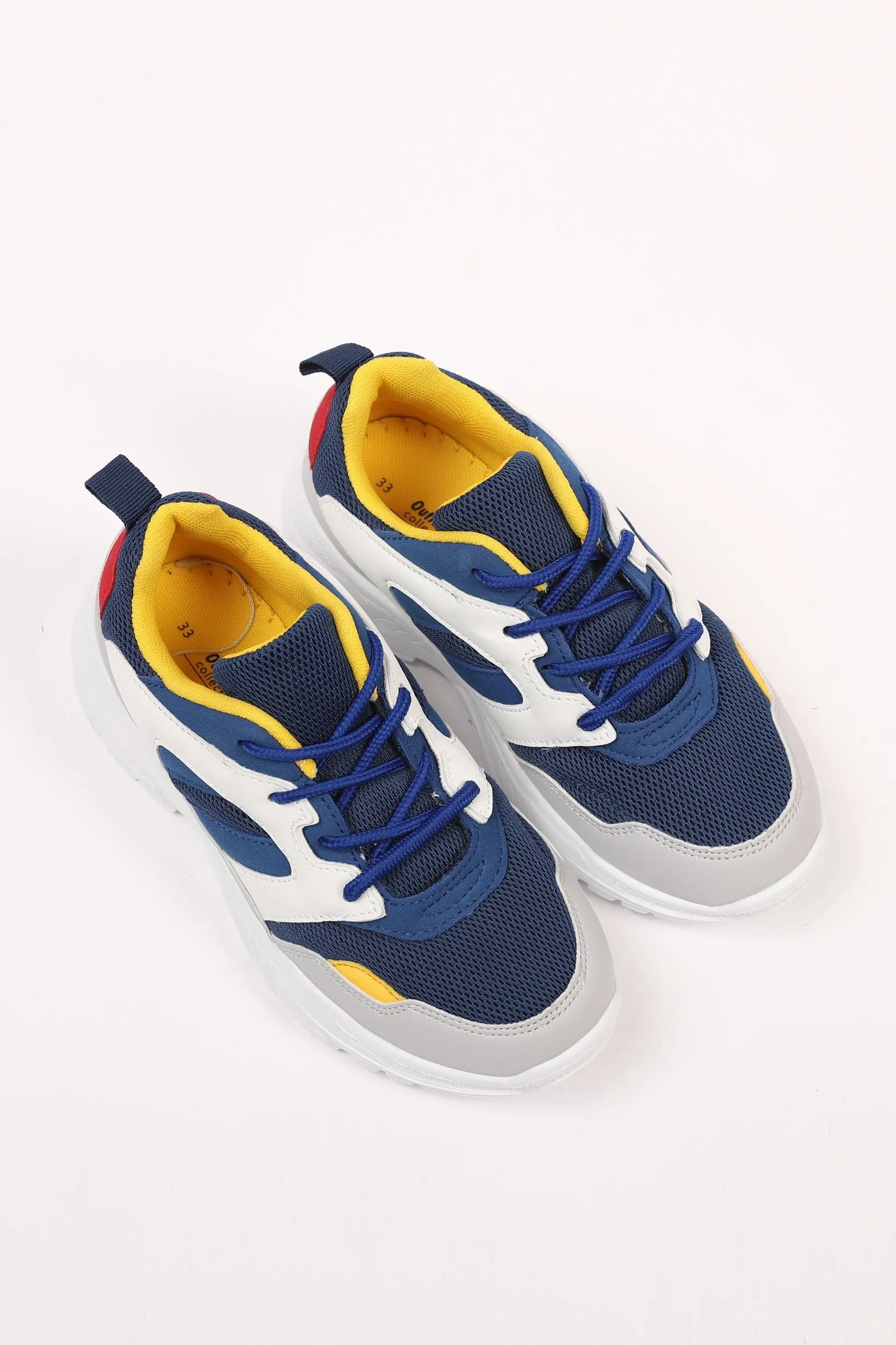 lace up Sneakers