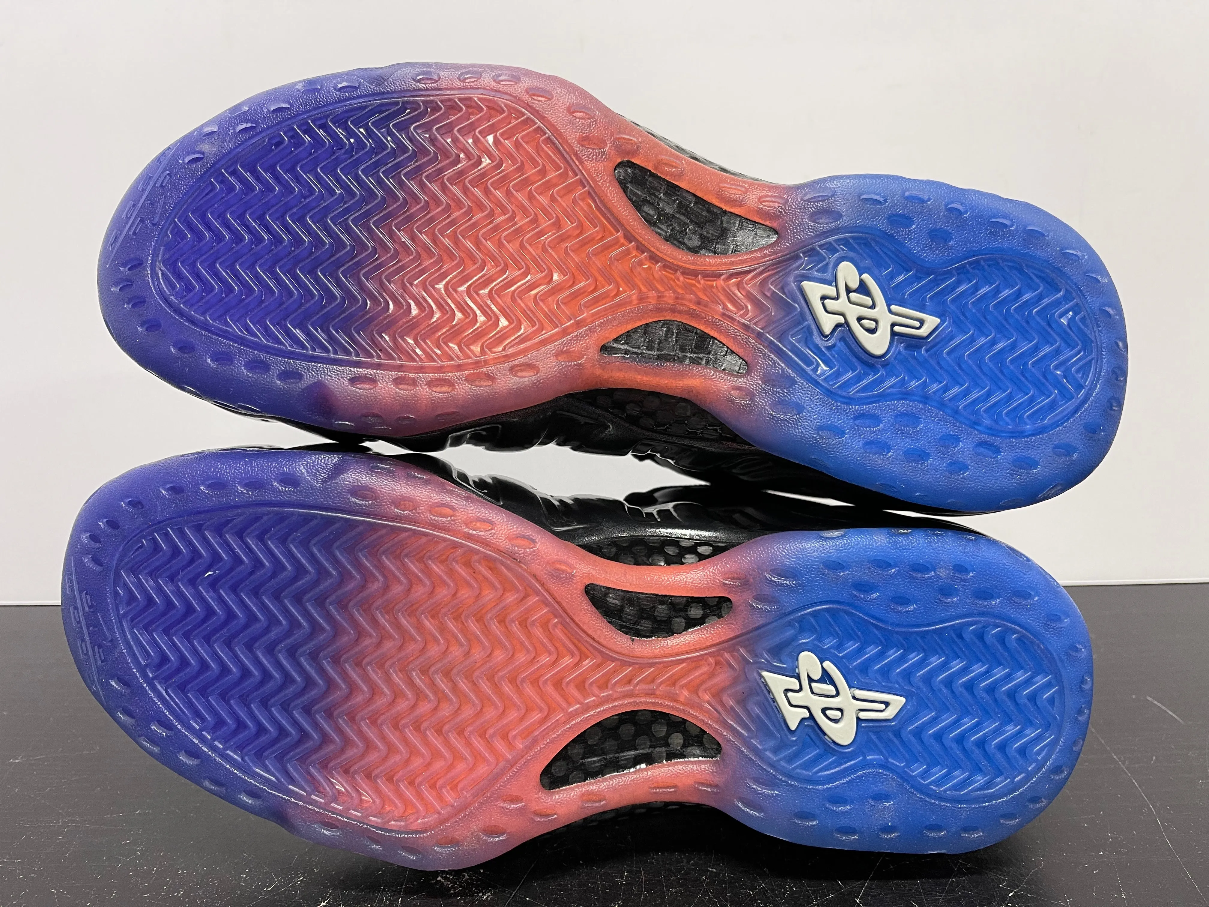 Nike Air Foamposite One Gradient Soles