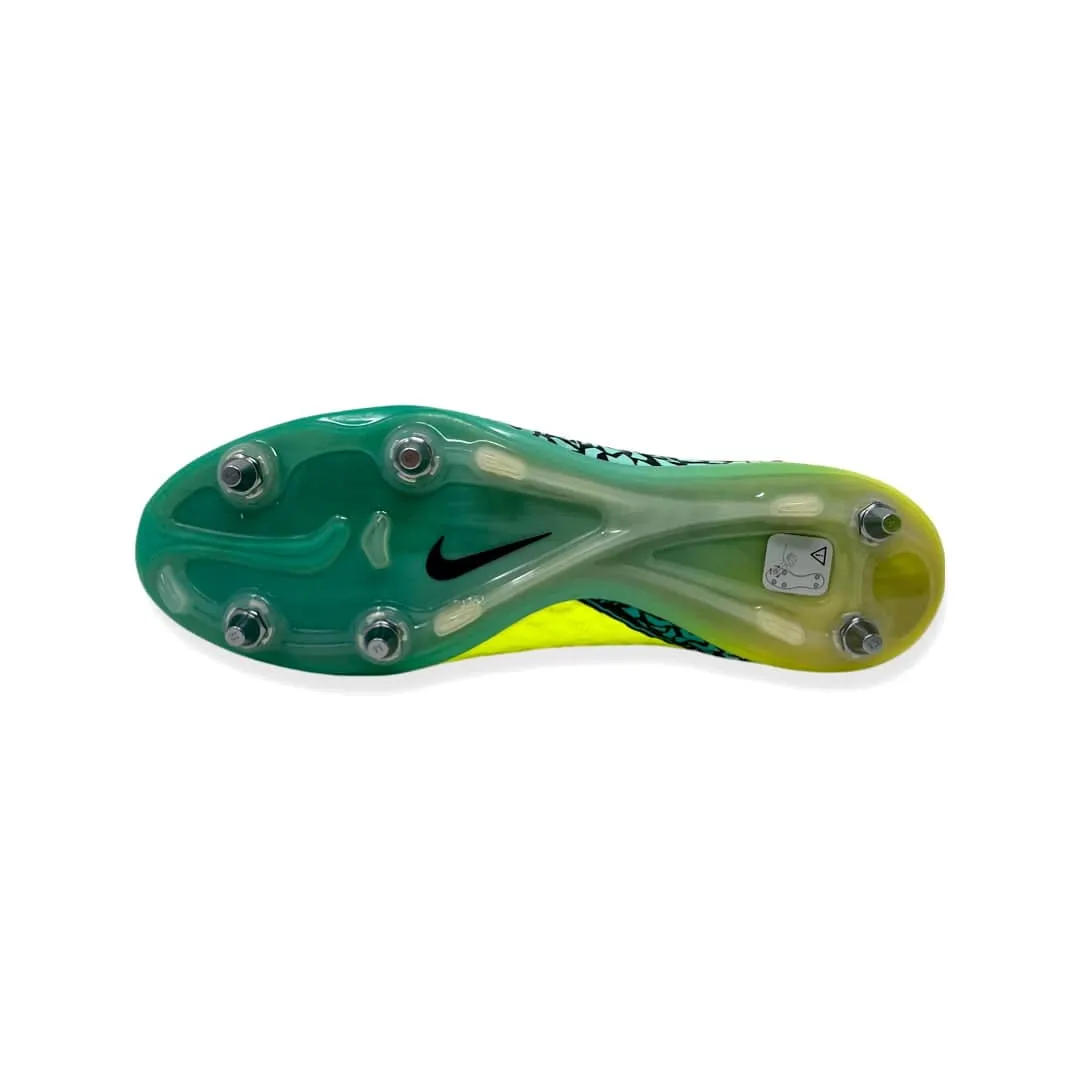 Nike Hypervenom Phinish SG-Pro 704