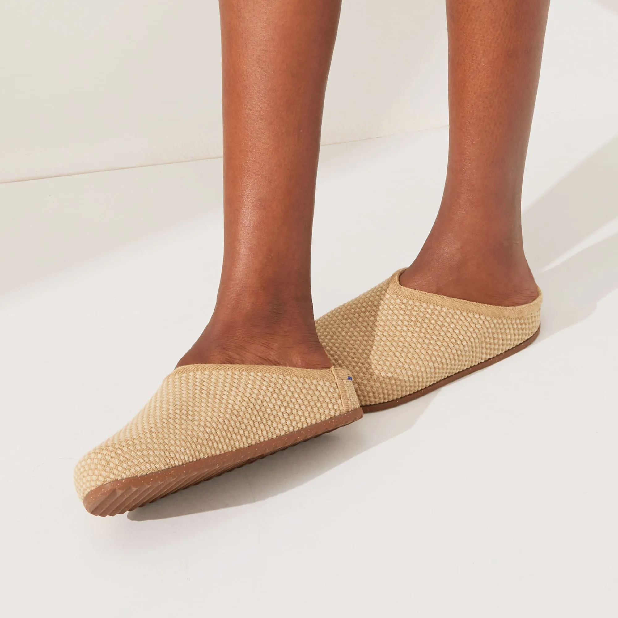 The Casual Clog - Flax